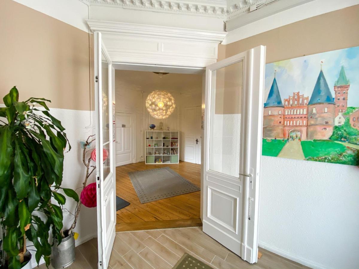 Villa Hanseart Luebeck - Privatzimmer In Zentraler Lage Exterior foto